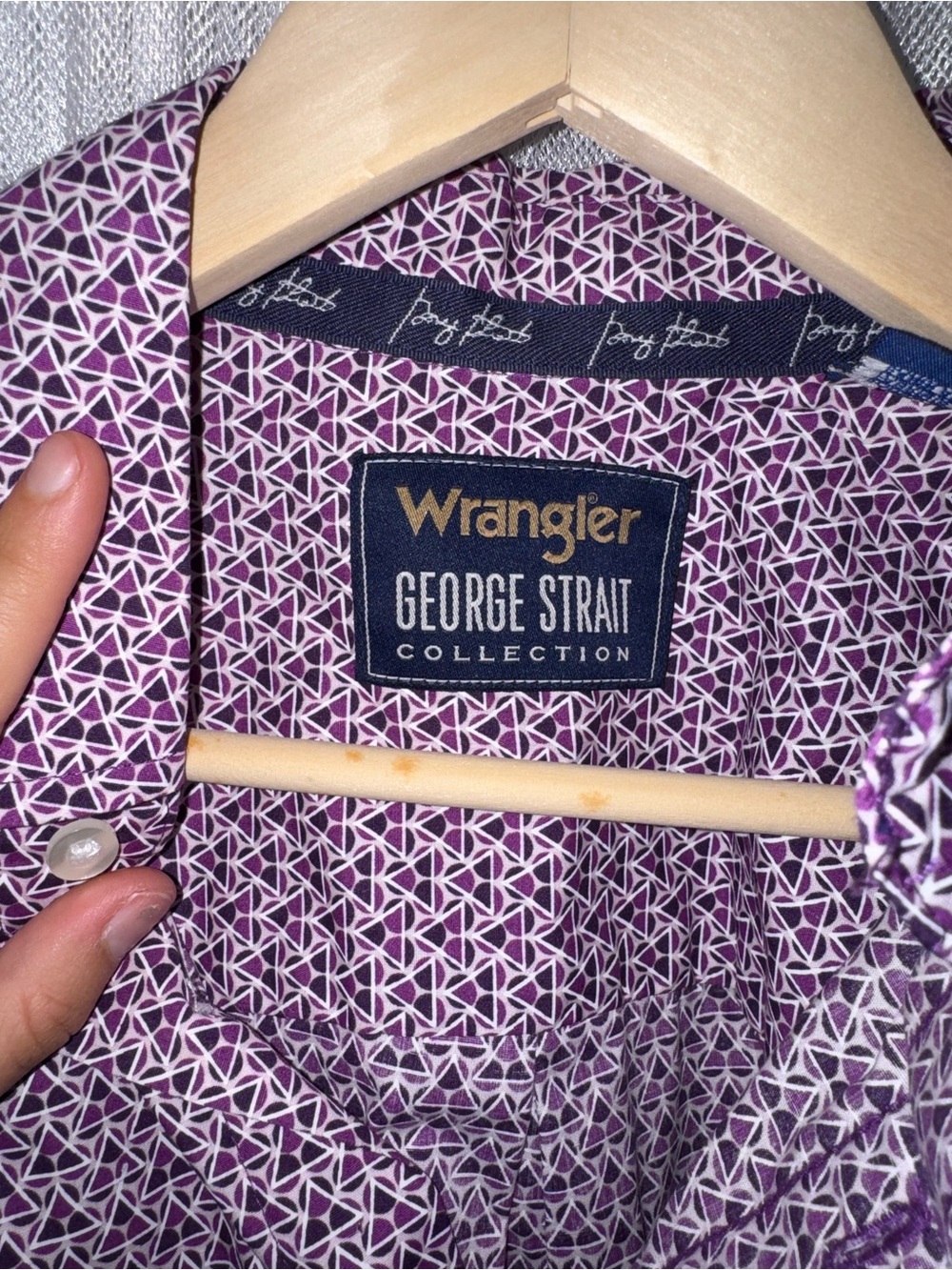 Wrangler Men's Purple Micro-Pattern Button-Down Shirt - Picture 2 of 7